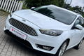 samochód osobowy Ford zdjęcie 3