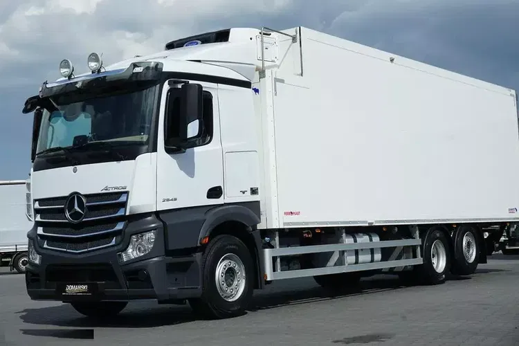 Mercedes ACTROS / 2545 / EURO 6 / CHŁODNIA + WINDA / 23 PALETY / OŚ SKRĘTNA zdjęcie 28