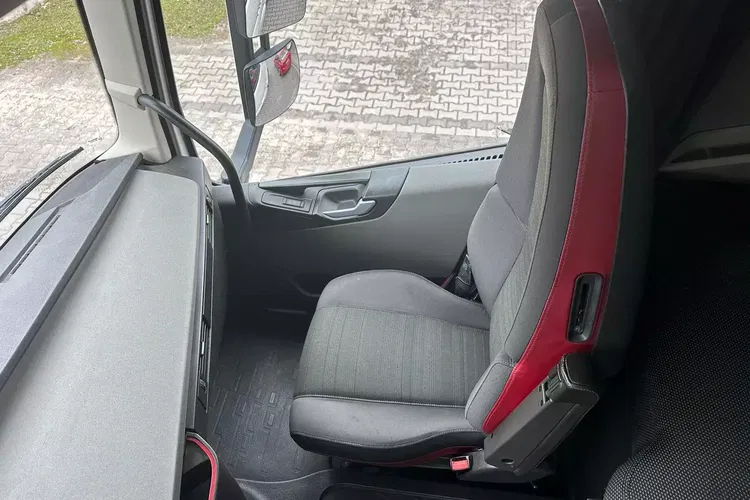 Volvo FH 540 / XL / 6x2 / BOOGIE / DMC 60T / STANDRAD / AUTOMAT zdjęcie 35