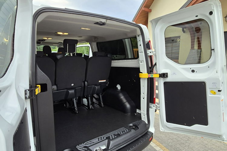 Ford Transit Custom 2.0 TDCi 130KM 9-osobowy / I właściciel / zdjęcie 20