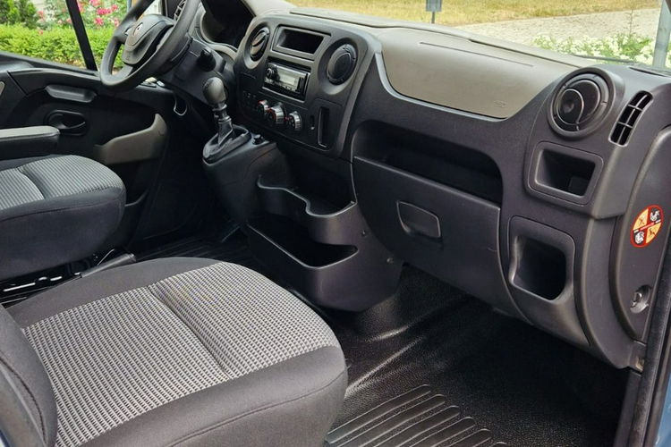 Renault Master Koniowóz,  4 Miejsca,  Zabudowa Ogierowa. Kam.Cof.Hak. Na 2 konie.Szyber zdjęcie 24