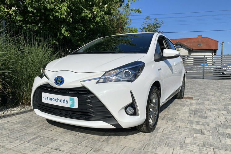 Toyota Yaris Hybryda niski przebieg oryginalny lakier zdjęcie 1