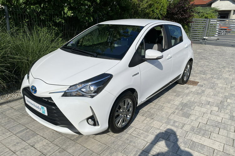 Toyota Yaris Hybryda niski przebieg oryginalny lakier zdjęcie 38