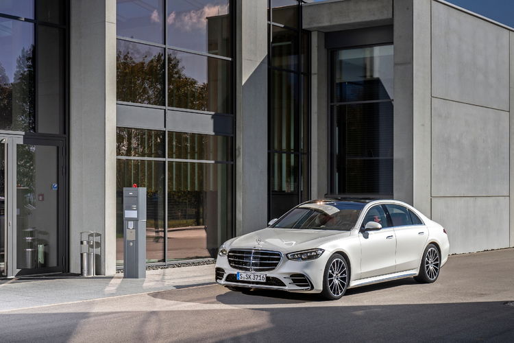 Mercedes S 580 4-Matic L AMG Line 9G-TRONIC zdjęcie 1