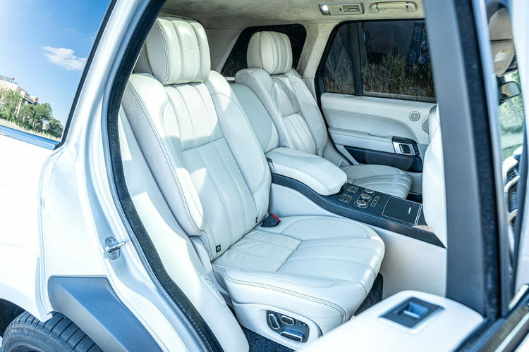 Land Rover Range Rover STARTECH / 4.4 V8 / Bezwypadkowy / Salon Polska FV 23% Carbon Piekny zdjęcie 30