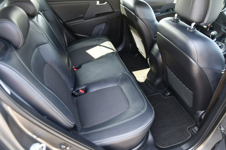 Kia Sportage 1.7D Pół-Skóry, Tempomat, Parktronic, Manual, .GWARANCJA zdjęcie 21