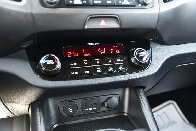 Kia Sportage 1.7D Pół-Skóry, Tempomat, Parktronic, Manual, .GWARANCJA zdjęcie 29