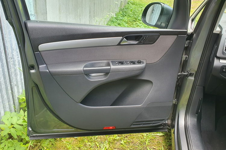 Volkswagen Sharan 2.0 TDI CR # Navi # Climatronic # ParkAssist # Kamera # Mega Stan zdjęcie 13
