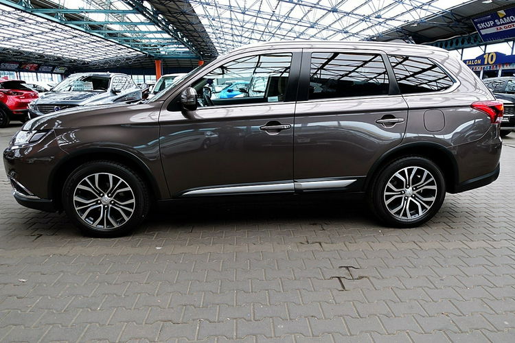 Mitsubishi Outlander 7-OSÓB 4x4 AUTOMAT Gwarancja I-wł Kraj Bezwypad FUllLed Kamera FV23% 4x2 zdjęcie 40