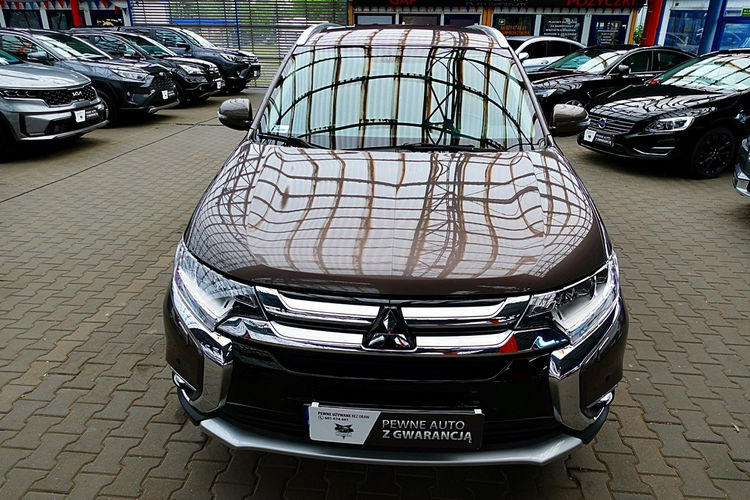 Mitsubishi Outlander 7-OSÓB 4x4 AUTOMAT Gwarancja I-wł Kraj Bezwypad FUllLed Kamera FV23% 4x2 zdjęcie 62