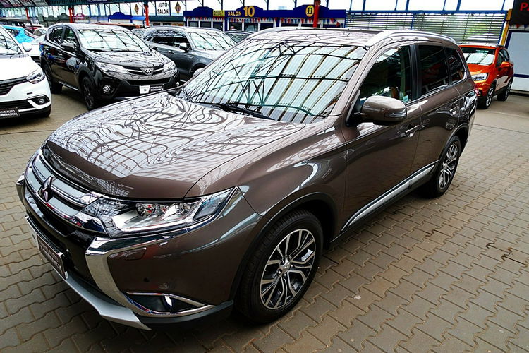 Mitsubishi Outlander 7-OSÓB 4x4 AUTOMAT Gwarancja I-wł Kraj Bezwypad FUllLed Kamera FV23% 4x2 zdjęcie 72