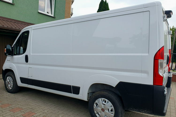 Ducato Fiat e-Ducato 47kWh L2H1 3.5t zdjęcie 3