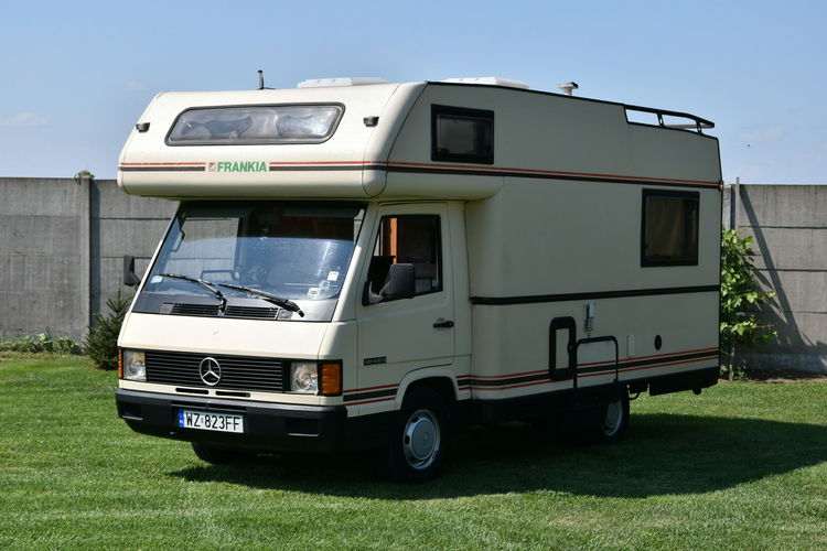 Mercedes MB 100 Kamper 2.3D 1988r. FRANKIA 6os. zadbany klasyk TRUMA WC zdjęcie 2