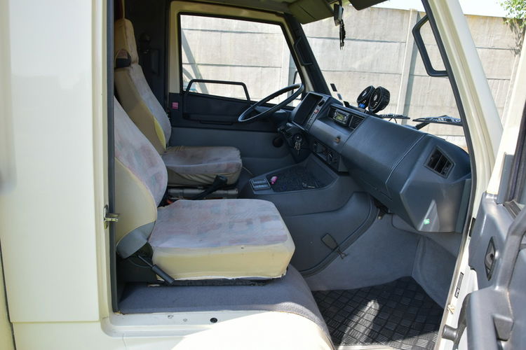Mercedes MB 100 Kamper 2.3D 1988r. FRANKIA 6os. zadbany klasyk TRUMA WC zdjęcie 9