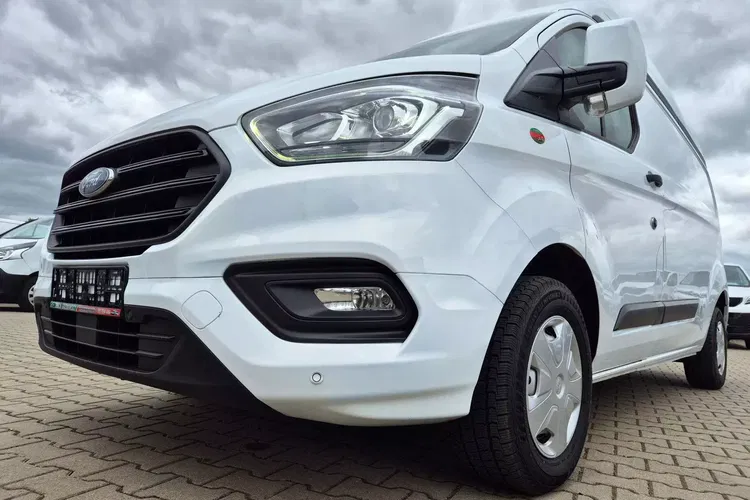 Ford Transit Custom L2H2 89900zł NETTO 2.0TdCi/170KM zdjęcie 9