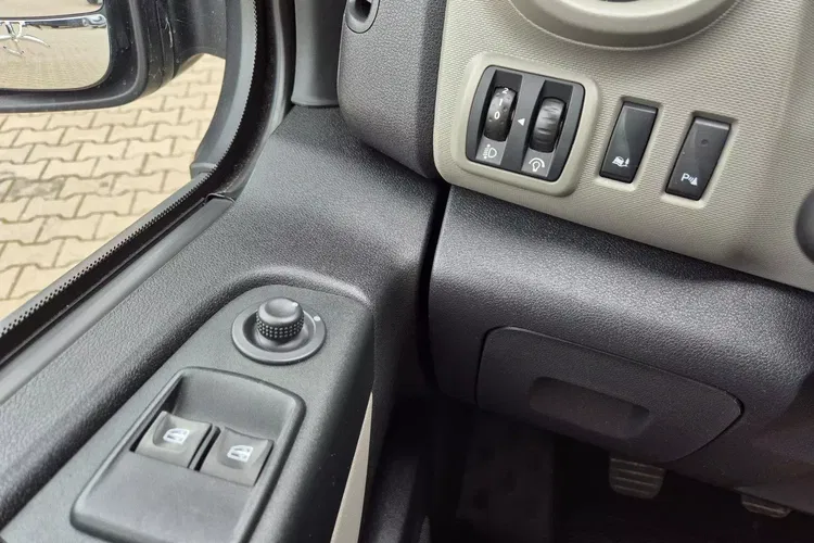Renault Trafic Long 57999zł NETTO 1.6dCi/125KM zdjęcie 17