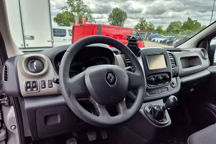 Renault Trafic Long 57999zł NETTO 1.6dCi/125KM zdjęcie 18