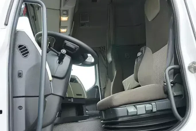 Renault PREMIUM / 460 DXI / EEV / MAŁY PRZEBIEG zdjęcie 7