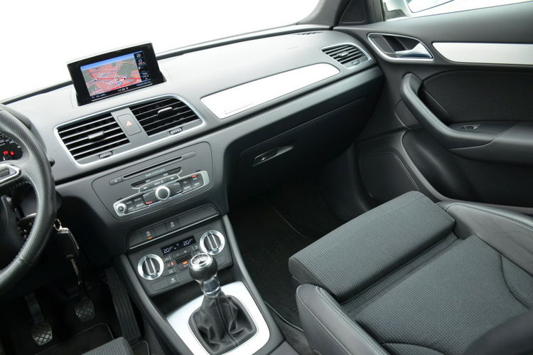 Audi Q3 2.0 TFSI Quattro 2x S-Line Serwis Led Bi-xenon Navi Kubełki Skóra zdjęcie 32