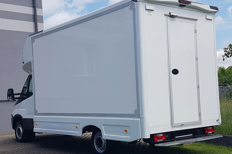 Iveco Daily 35S14 KONTENER NISKOPODŁOGOWY 4.31x2.24x2.42 KLIMA SKLEP FOODTRUCK KAMPER zdjęcie 3