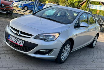 Opel Astra Auto Krajowe Benzyna 1.4T 