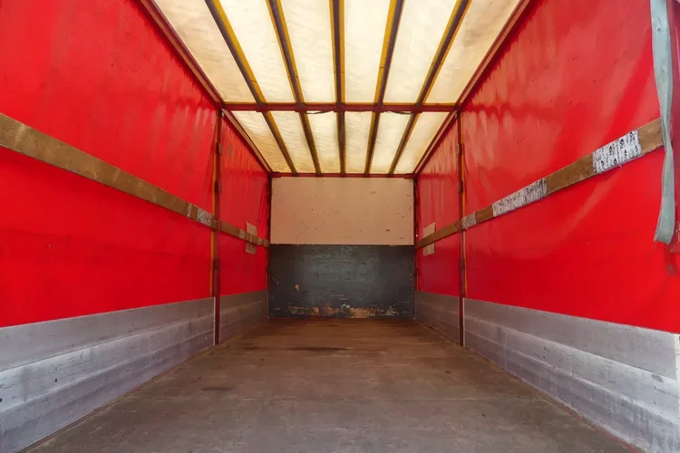 MAN TGL 12.250 / BURTO-PLANDEKA + WINDA / KABINA SYPIALNA / zdjęcie 17