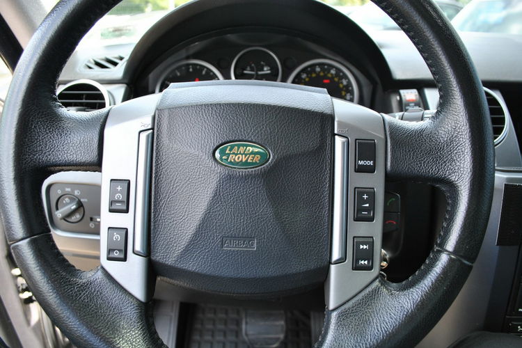 Land Rover Discovery 4.4 V8 SE 295KM wyprawowy, doposażony zdjęcie 13