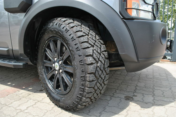 Land Rover Discovery 4.4 V8 SE 295KM wyprawowy, doposażony zdjęcie 40
