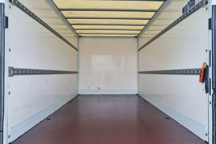 Ford Transit Kontener 8 ePAL 89900zł NETTO 2.0 TdCI/170KM zdjęcie 12