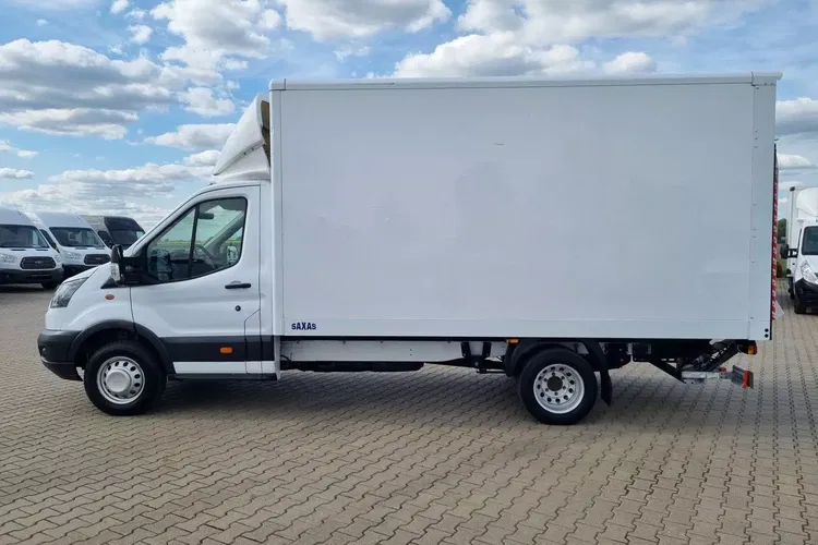 Ford Transit Kontener 8 ePAL 89900zł NETTO 2.0 TdCI/170KM zdjęcie 6