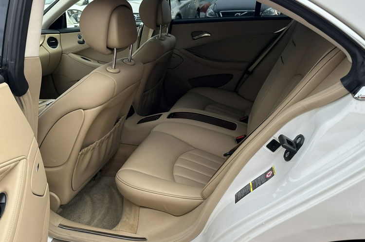 Mercedes CLS 350 Japonia, Ideał zdjęcie 15