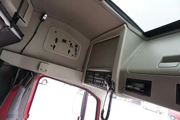 Volvo / FH 460 / ACC / EURO 6 / ZESTAW PRZESTRZENNY 120 M3 zdjęcie 27