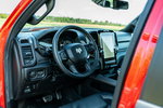 1500 Crew Cab Laramie / 5.7 V8 Hemi / Sport / Doinwestowany / 2 kpl kół zdjęcie 27