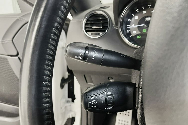 Peugeot RCZ 1.6 TURBO 156KM PLANTINUM Automat skóry ALU 18 Klimatronic zdjęcie 19