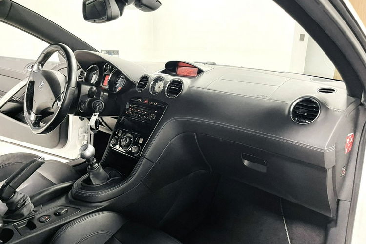 Peugeot RCZ 1.6 TURBO 156KM PLANTINUM Automat skóry ALU 18 Klimatronic zdjęcie 27