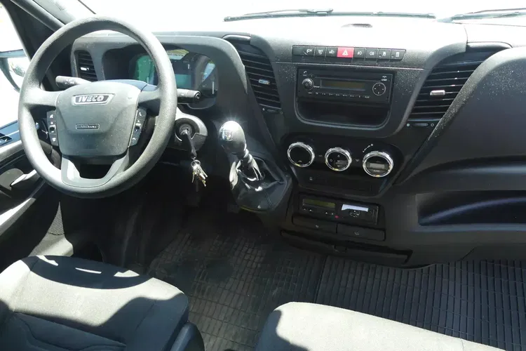 Iveco DAILY 70C17 / KONTENER + WINDA / 330 TYS KM / zdjęcie 17