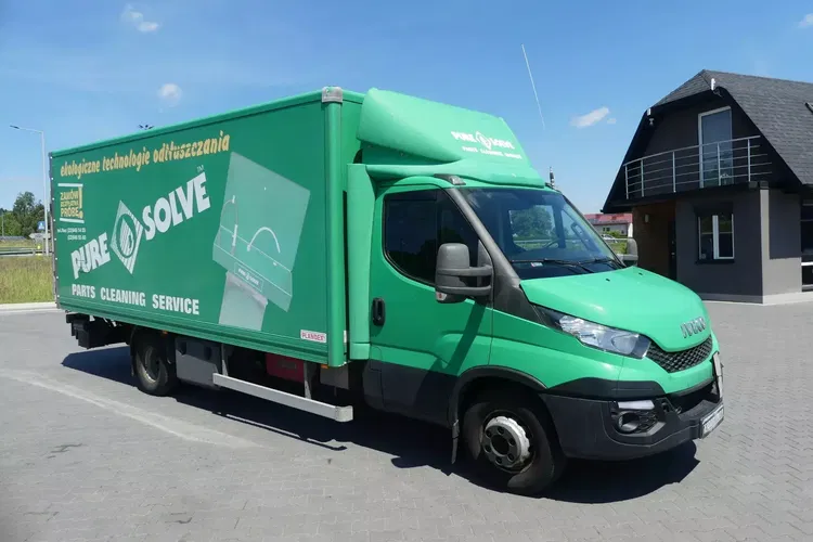 Iveco DAILY 70C17 / KONTENER + WINDA / 330 TYS KM / zdjęcie 8