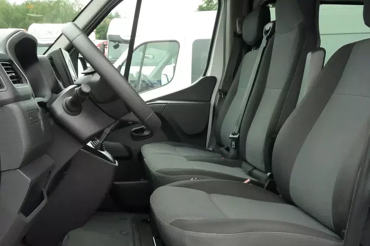 Renault MASTER / 7-OSOBOWY / BRYGADÓWKA / HAK / 180 KM / zdjęcie 16