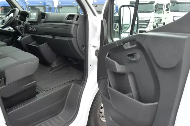 Renault MASTER / 7-OSOBOWY / BRYGADÓWKA / HAK / 180 KM / zdjęcie 18