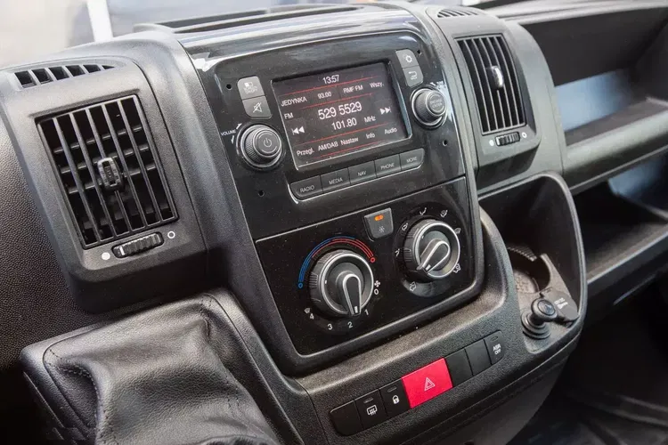 Fiat Ducato 8 palet KONTENER + WINDA 2.3 MultiJet zdjęcie 13