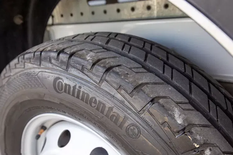 Fiat Ducato 8 palet KONTENER + WINDA 2.3 MultiJet zdjęcie 18