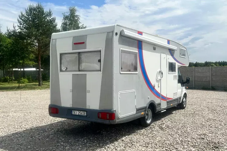 Ford Transit 125 ps challenger kamper 6cio osobowy zdjęcie 6