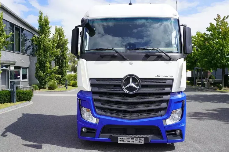 Mercedes Actros MP4 1851 Low Deck E6 StreamSpace / 8 sztuk zdjęcie 1