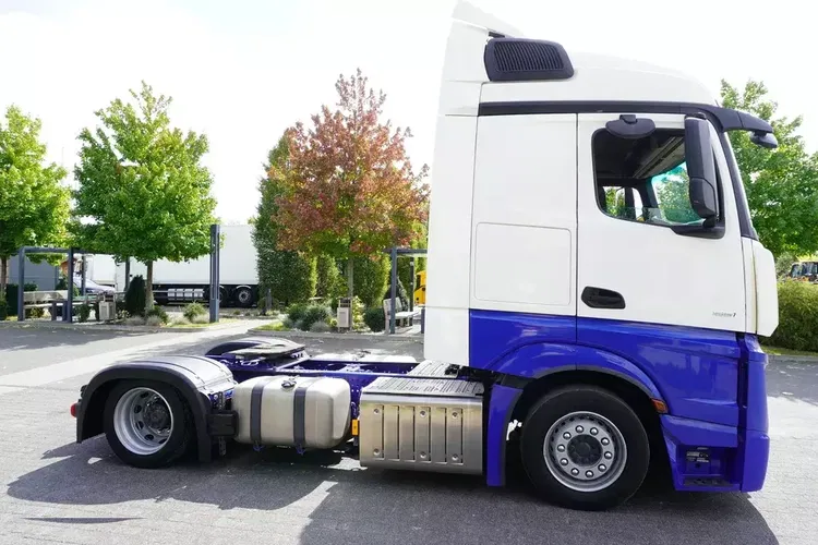 Mercedes Actros MP4 1851 Low Deck E6 StreamSpace / 8 sztuk zdjęcie 6