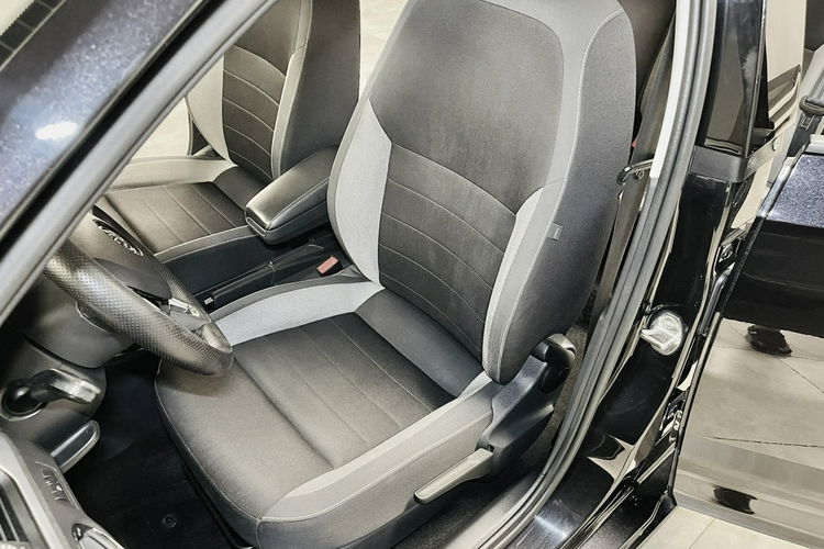 Skoda RAPID 1.0 TSI 110KM na pasku Sportsitze Navi GPS LED Halogeny SALON POLSKI zdjęcie 11