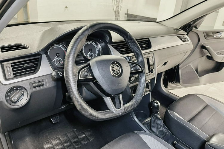 Skoda RAPID 1.0 TSI 110KM na pasku Sportsitze Navi GPS LED Halogeny SALON POLSKI zdjęcie 13