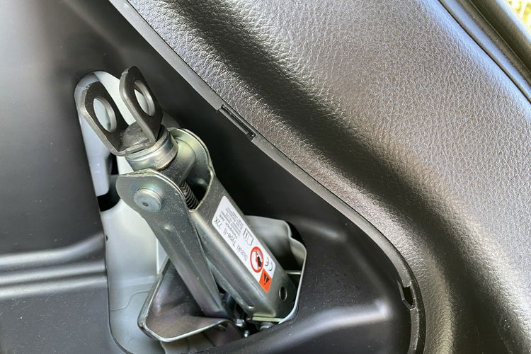 Suzuki Swift Niski oryginalny przebieg zdjęcie 30