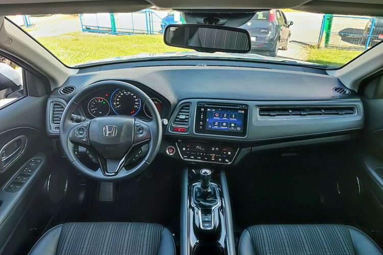 Honda HR-V Executive + 1.6 + serwis + oryginał biała perła zdjęcie 9