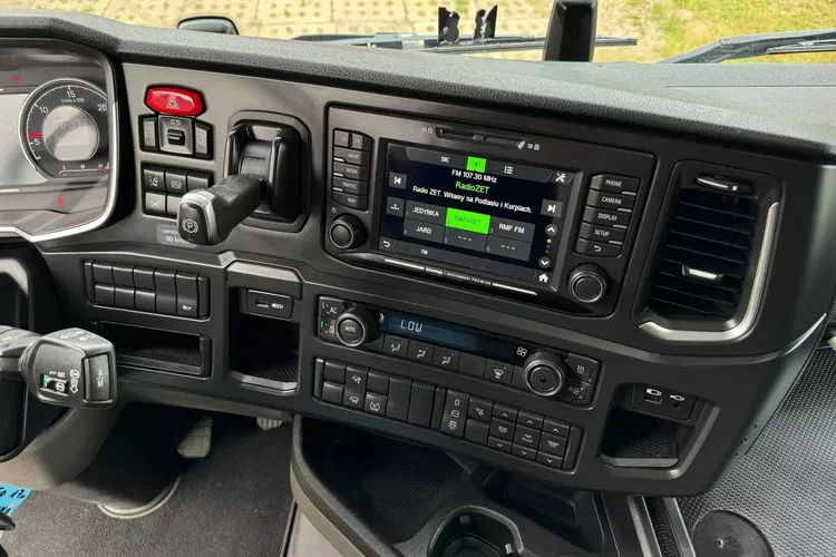 Scania S450 zdjęcie 26