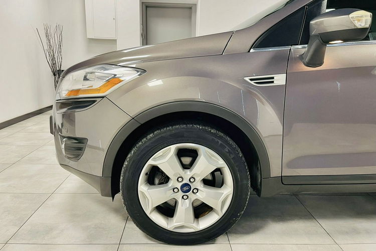 Ford Kuga 2.0 140KM TITANIUM PLUS NAVI Lift Klimatronic Alu 18 KeyLess Z NIEMIEC zdjęcie 8